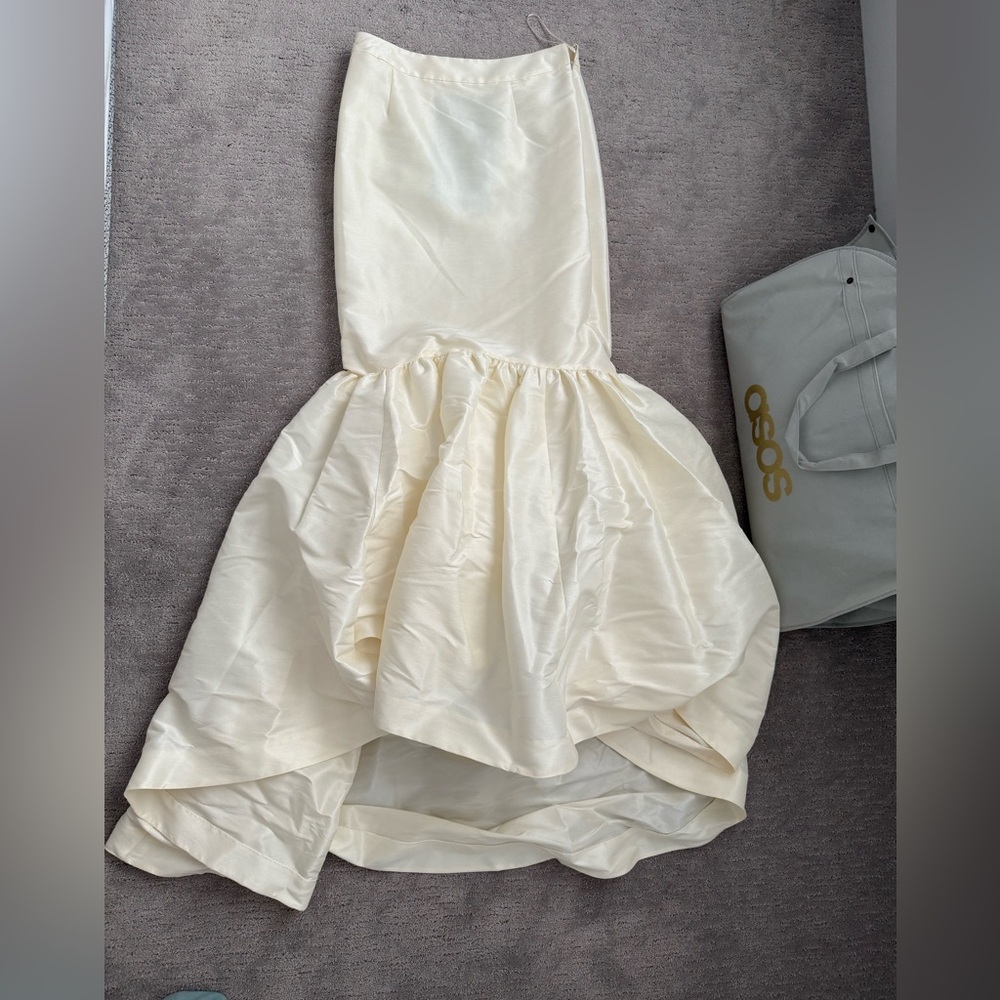 ASOS ButterCream Light Yellow Mermaid Skirt -NWT